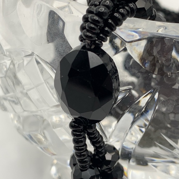 💰2/$40💰Vintage Black Glass Beads Necklace & Earrings Set - Picture 3 of 6